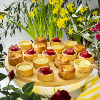 Assortiment de 30 mini tartes assorties 