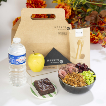 Lunch box poké bowl viande